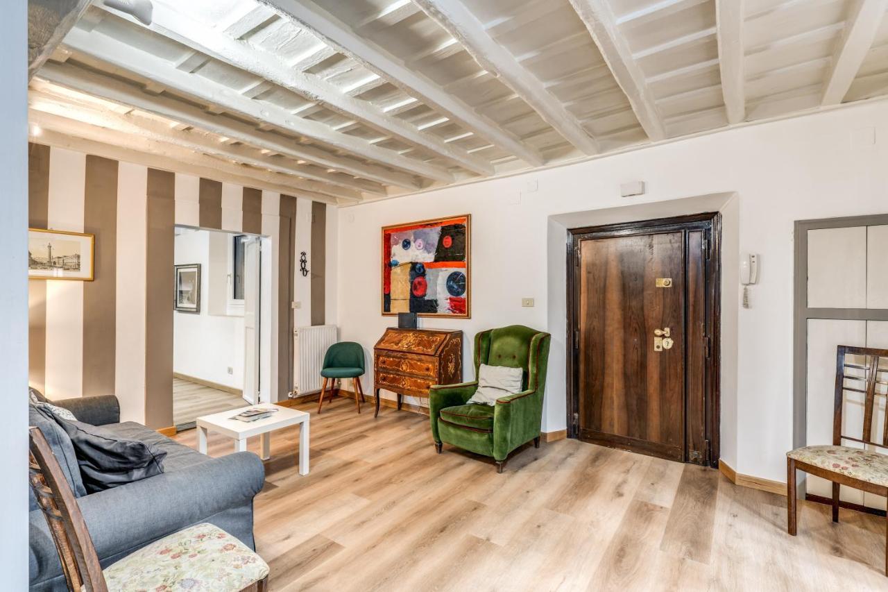 Lovely Spacious Apartment Near The Colosseum Roma Exterior foto