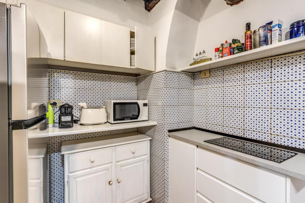 Lovely Spacious Apartment Near The Colosseum Roma Exterior foto