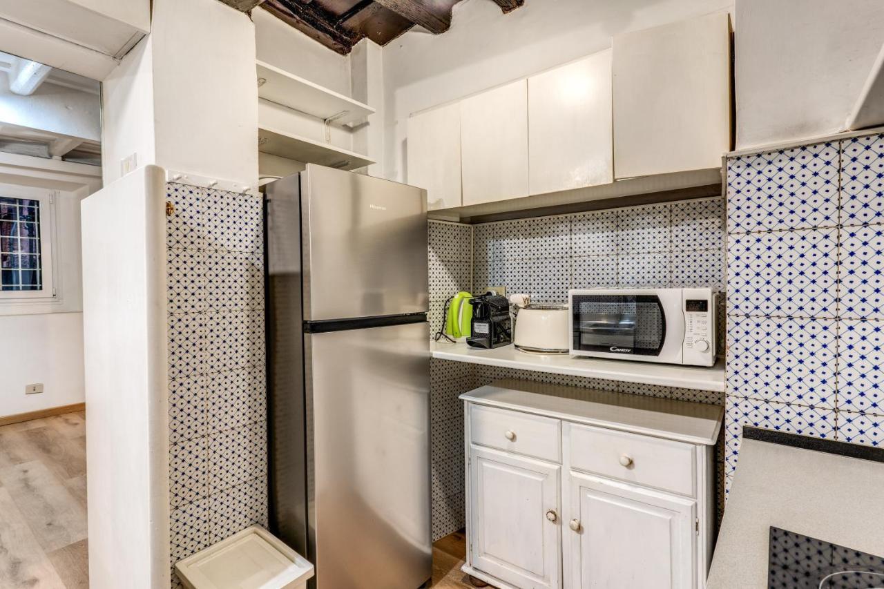 Lovely Spacious Apartment Near The Colosseum Roma Exterior foto